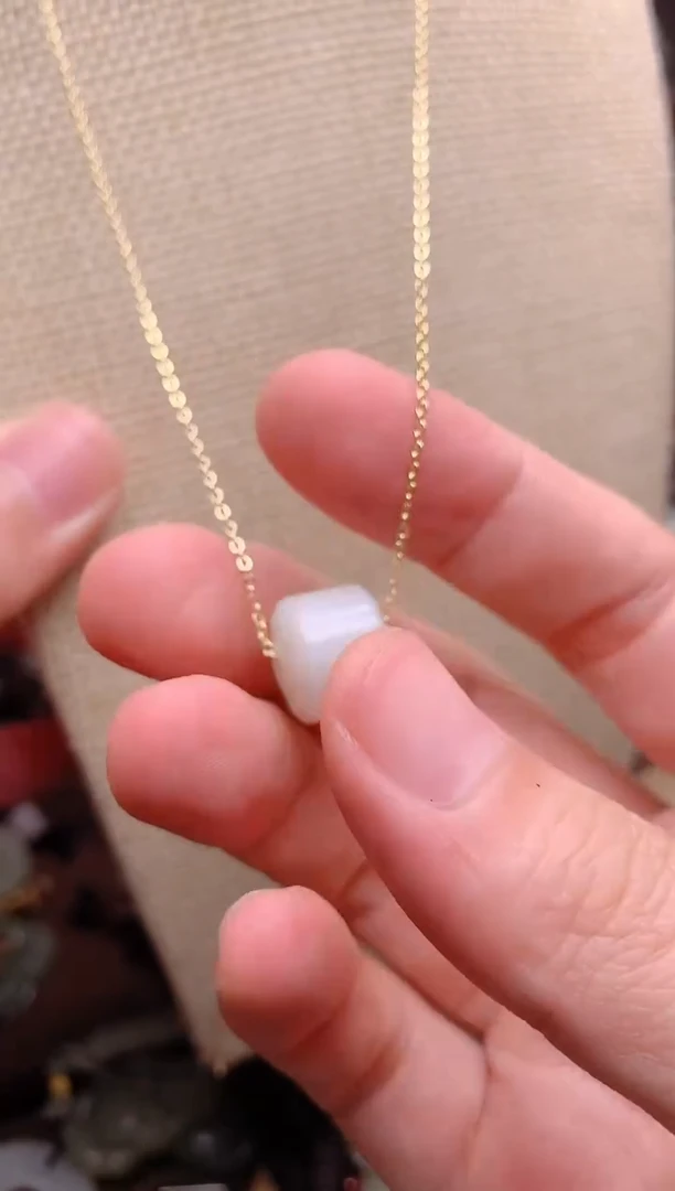 和田玉未镶嵌颈饰1