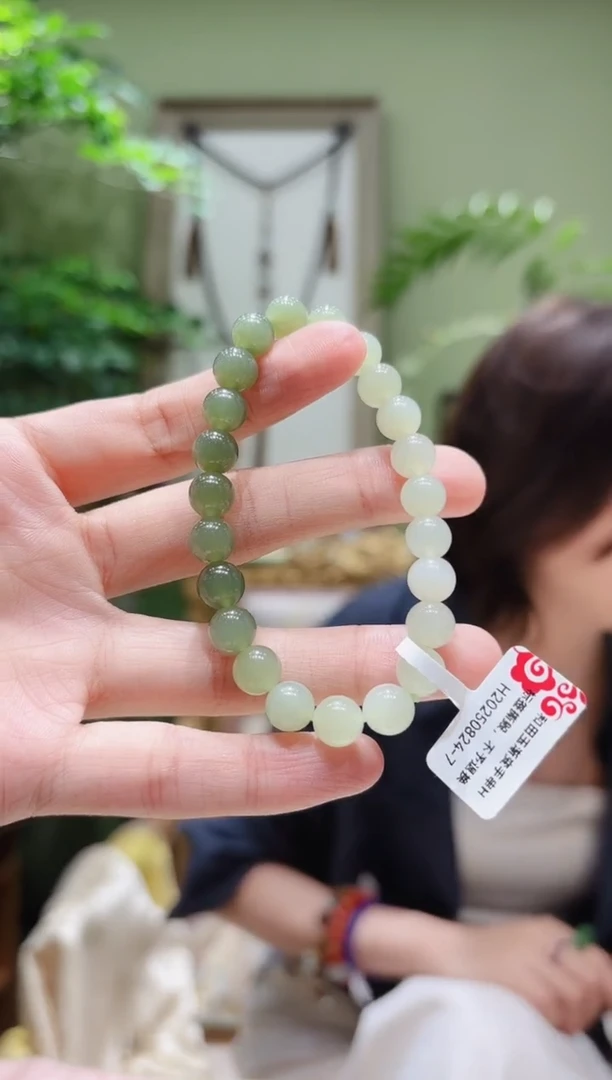 未镶嵌手串和田玉和田玉手串H0824-7多样性发货