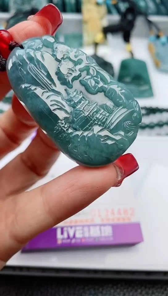 【闪购商品】翡翠颈饰未镶嵌