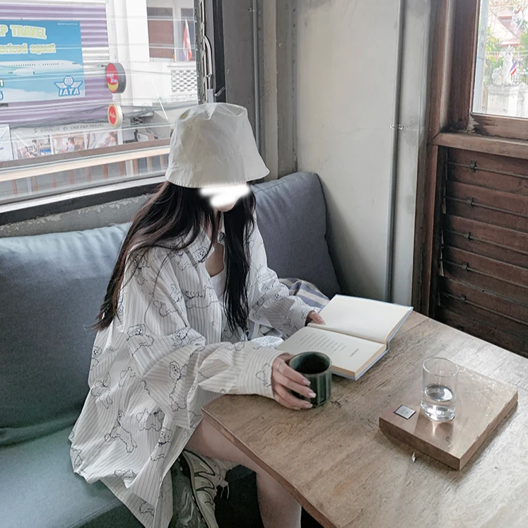 快乐小狗 025春夏新款设计感线条可爱小狗条纹印花宽松衬衫上衣女
