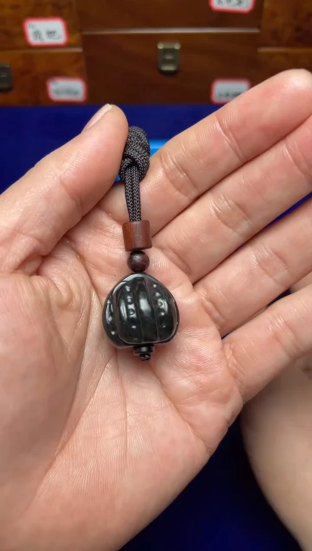 未镶嵌和田玉挂件麻***哄和田玉