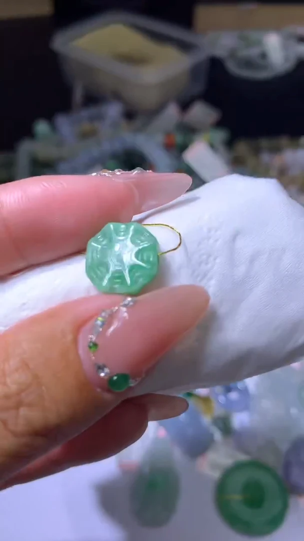 【闪购商品】翡翠颈饰未镶嵌MJX026001