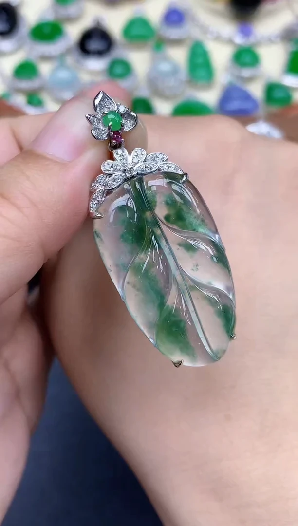 颈饰18K金镶嵌翡翠342-中国好珍宝