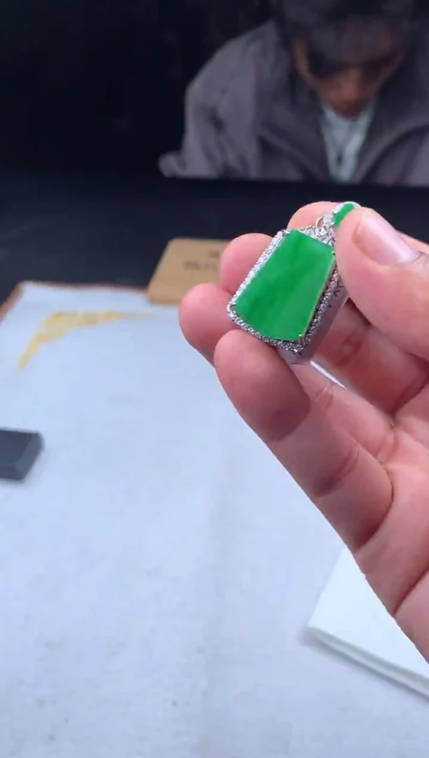 未镶嵌定制翡翠运****说54654456