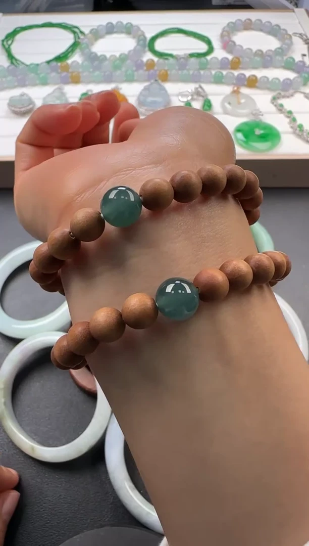 【闪购商品】翡翠手串未镶嵌多样性商品随机发货*1