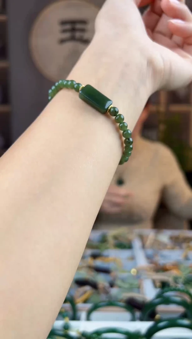 颈饰未镶嵌和田玉拍一发一，多样性发货