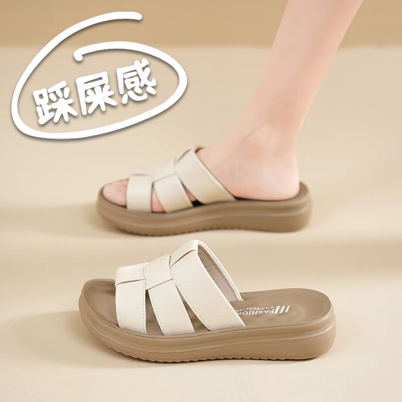 真皮女士凉拖鞋夏季外穿厚底妈码凉鞋子宽松中老年一字拖软底时尚