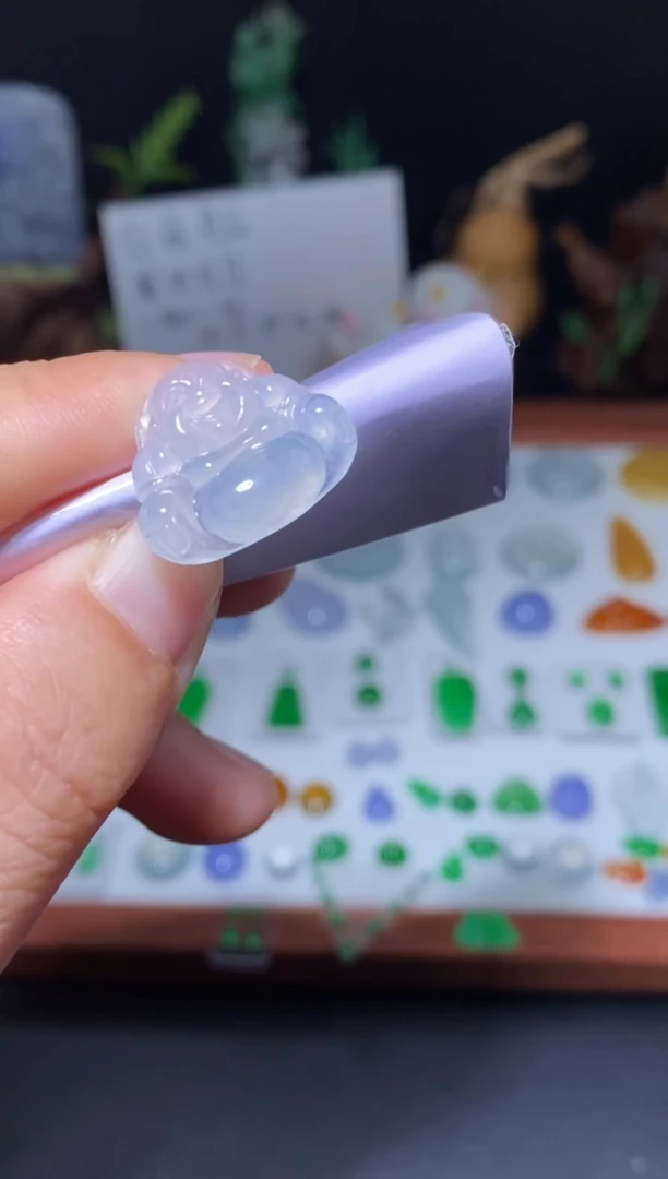 未镶嵌定制翡翠佛公