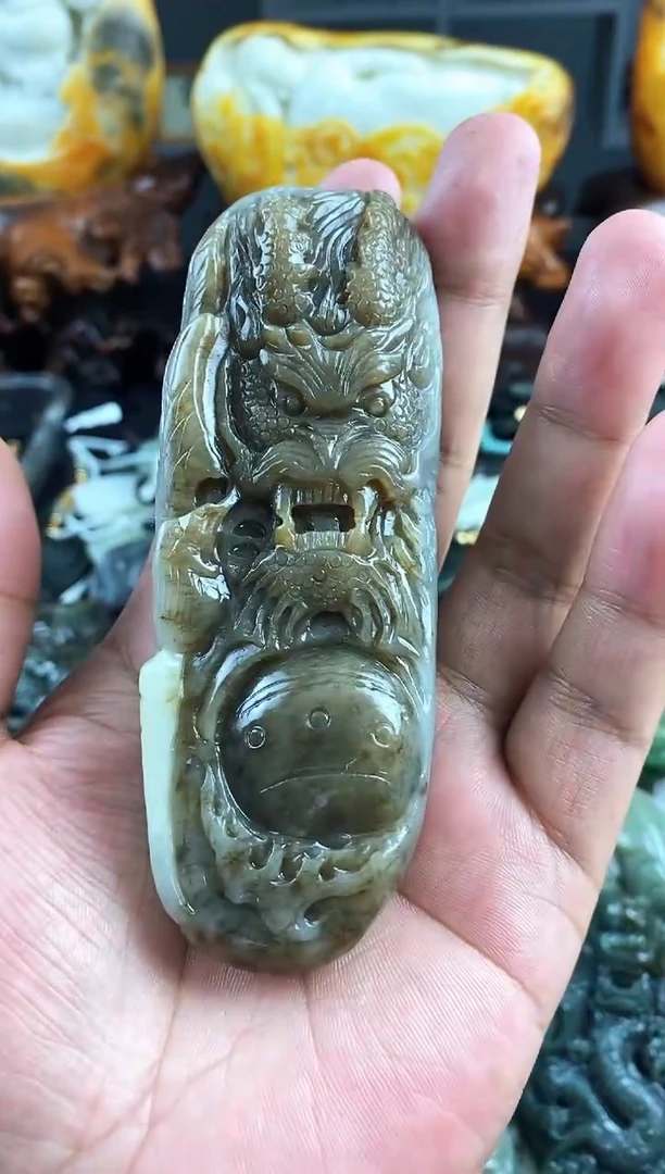 和田玉未镶嵌颈饰1