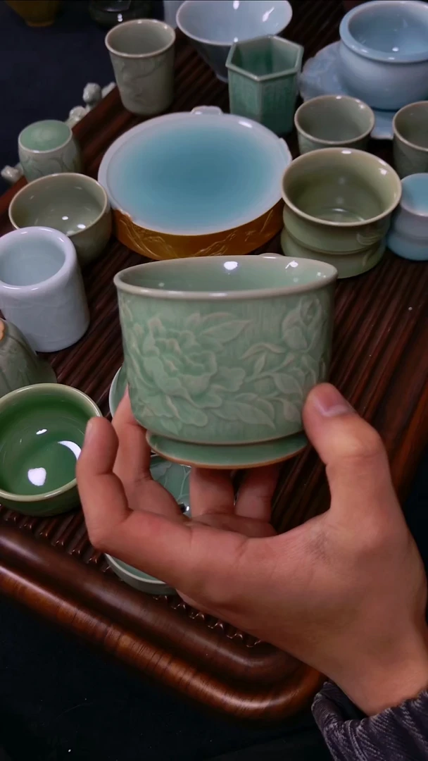 小***乐和青禾牡丹融天杯