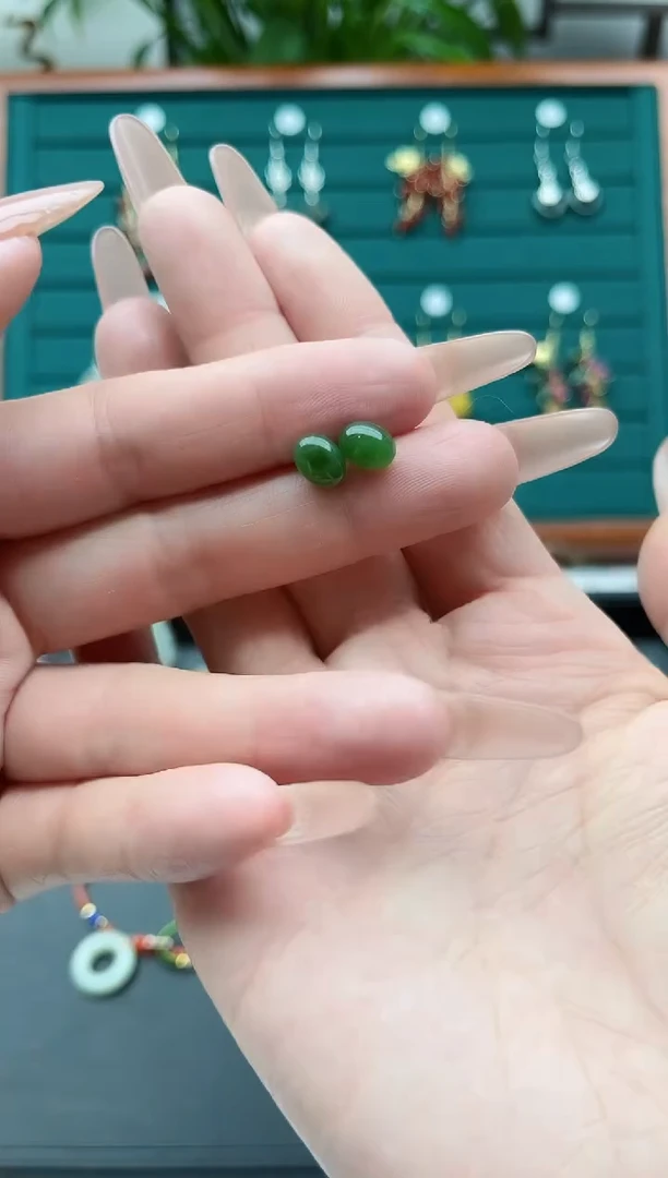 【闪购商品】和田玉耳饰银S925镶嵌18和田玉耳钉