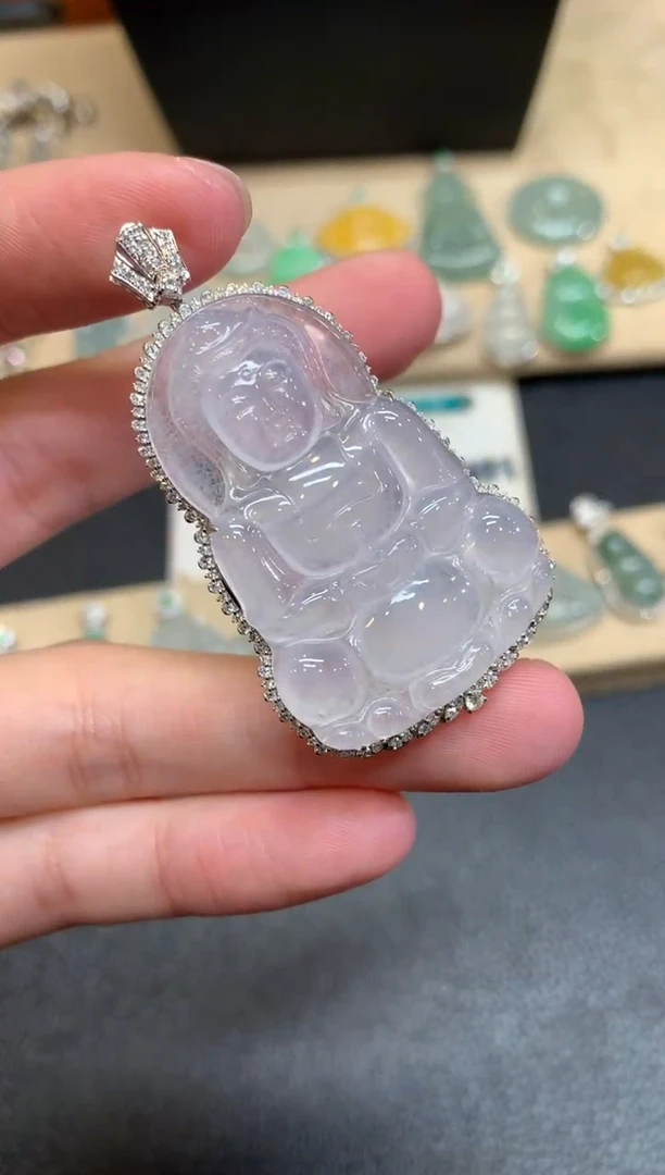 【闪购商品】翡翠颈饰18K金镶嵌观音【无服务费】