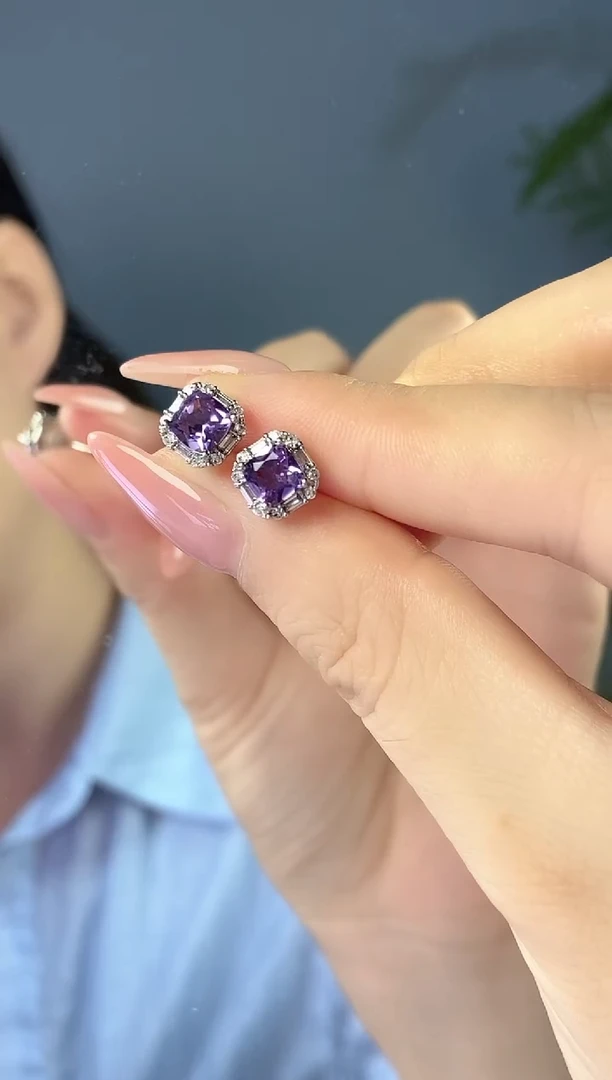 银S925镶嵌耳饰紫晶。