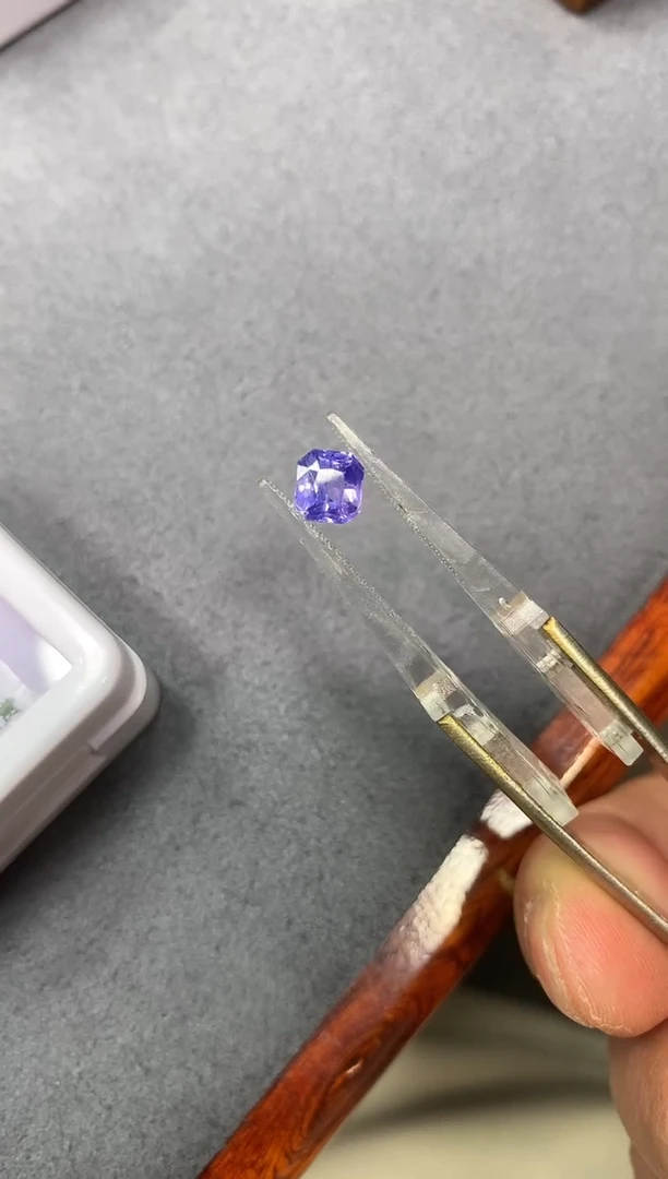 裸石蓝宝石1.13ct 35