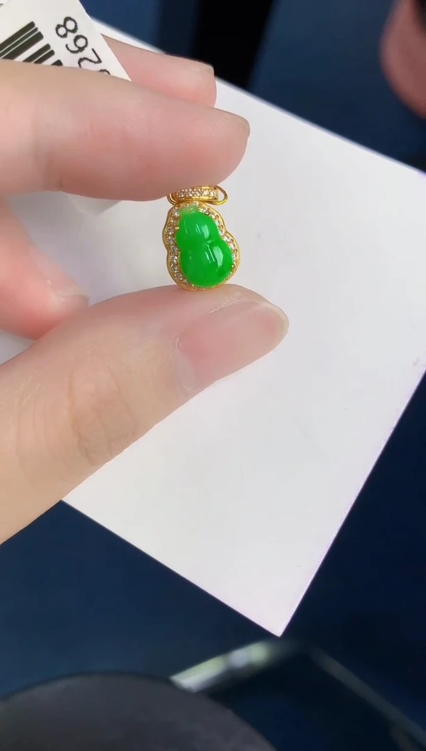 颈饰未镶嵌翡翠天然翡翠缅甸A货