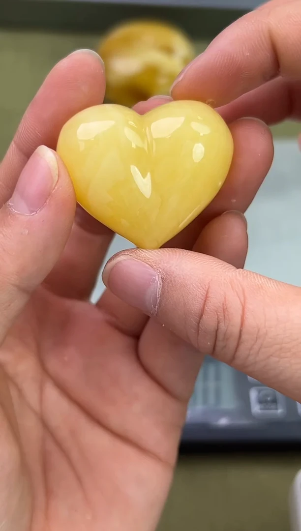 裸石琥珀未镶嵌琥珀蜜蜡吊坠