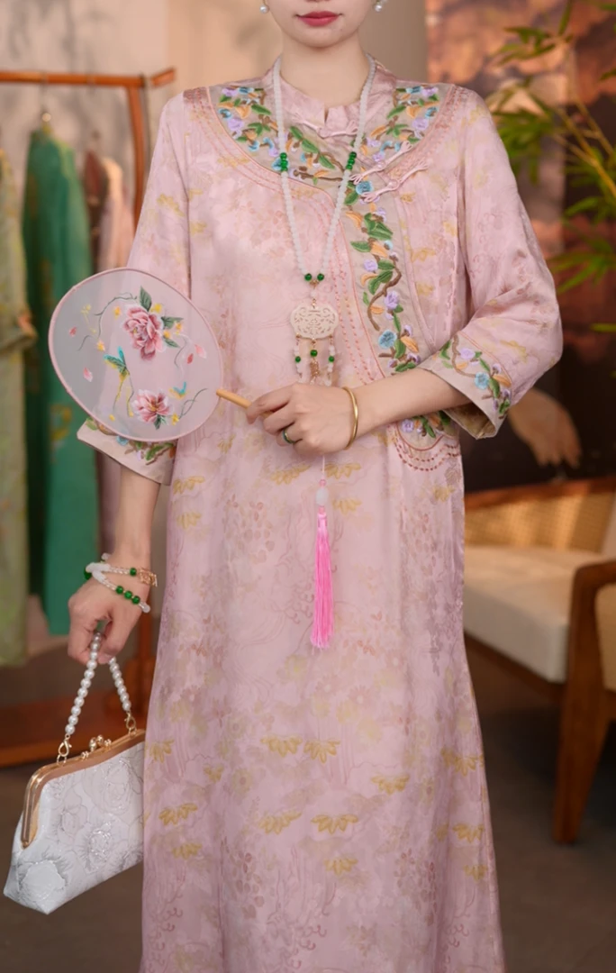 【西江月】粉黛含娇香云宽松小众高端新中式连衣裙-KK