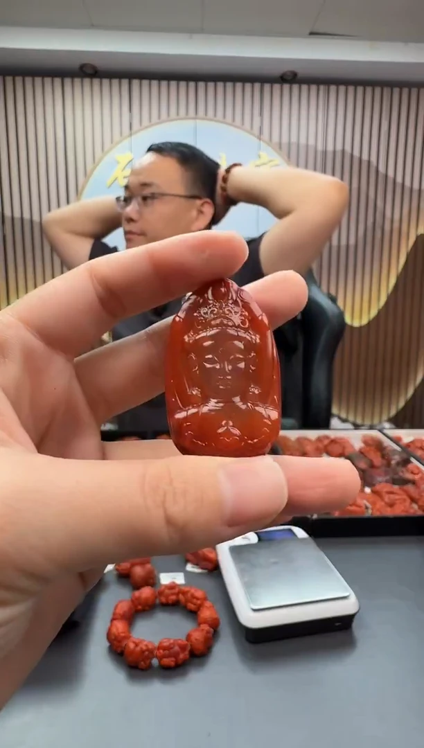 未镶嵌雕刻南红玛瑙065ZB1210产品一个