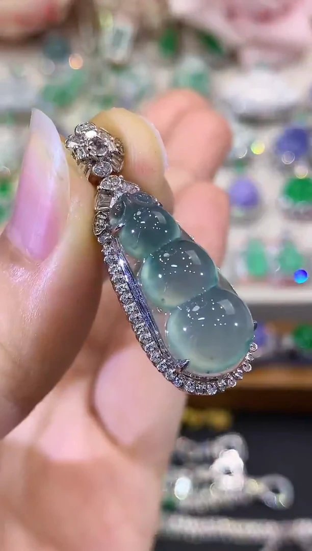 吊坠(不含链)18K金镶嵌翡翠B208