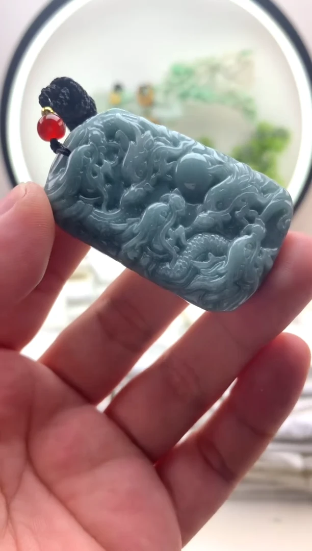 颈饰未镶嵌翡翠九龙1