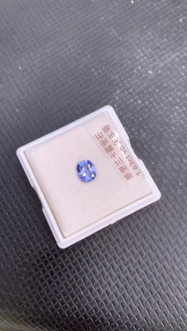 裸石蓝宝石天然斯里兰卡蓝宝石