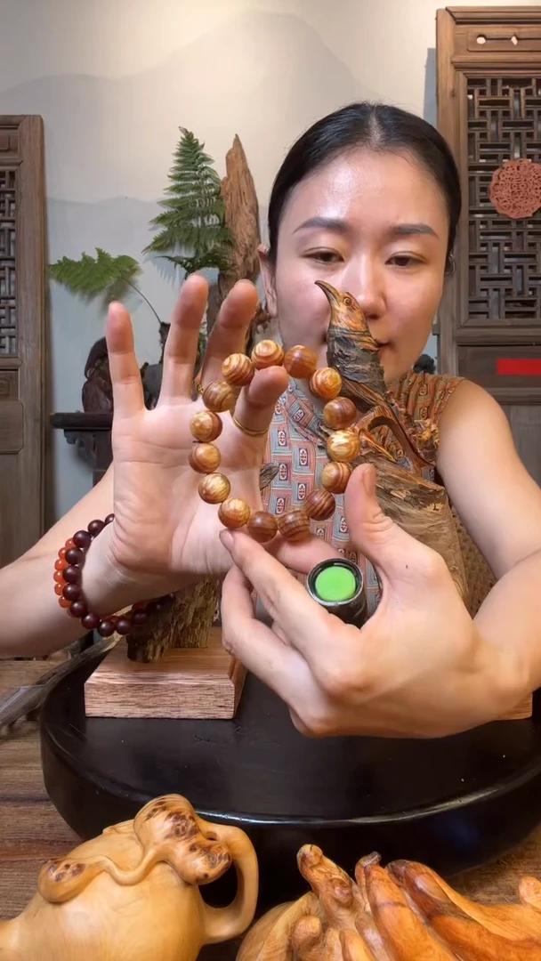 摆件秦****）789789898