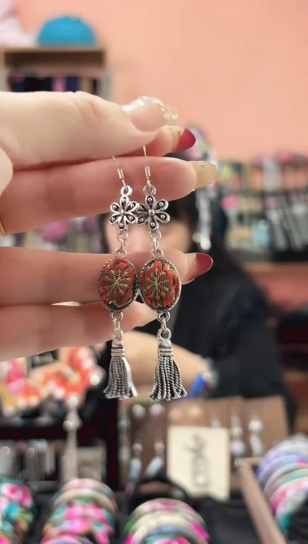 织绣艺枝独绣手工饰品51