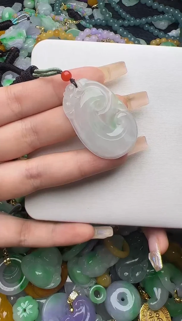 翡翠未镶嵌颈饰天然缅甸翡翠吊坠