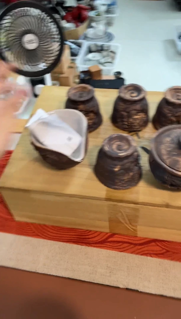 瓷片入**俗好漂亮的瓷器呀......