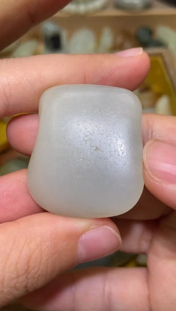 未镶嵌和田玉挂件新疆和田玉原石挂件