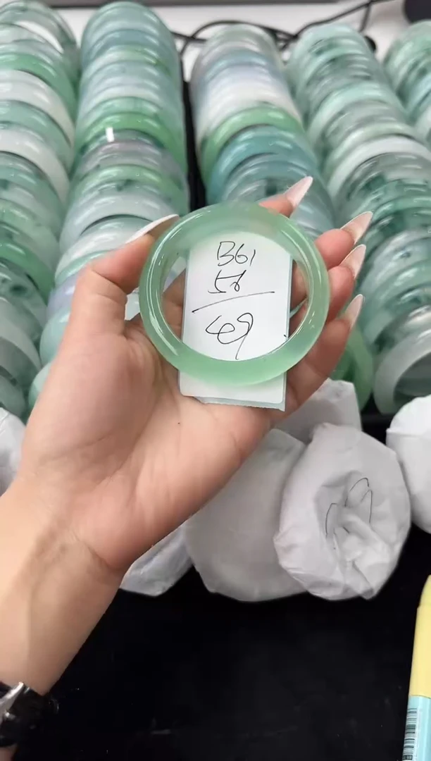 非金属无56圈口编号：B61