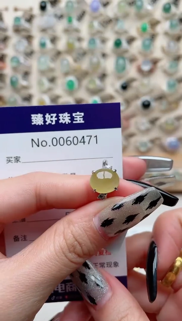 【闪购商品】翡翠戒指银S925镶嵌.........