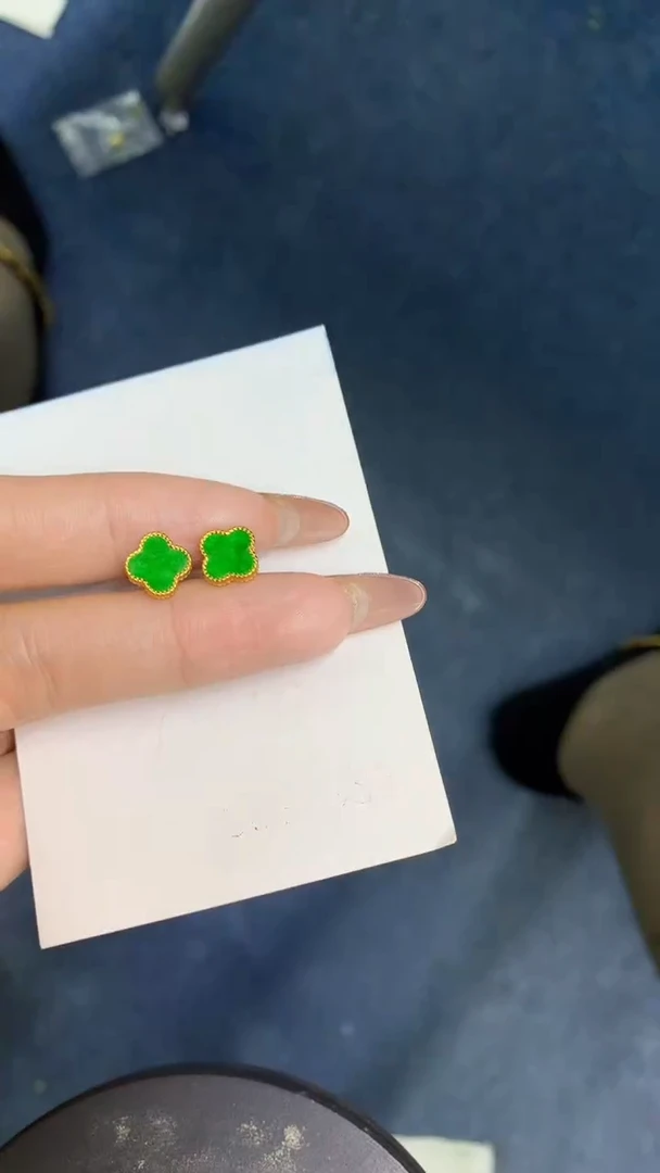 颈饰未镶嵌翡翠1