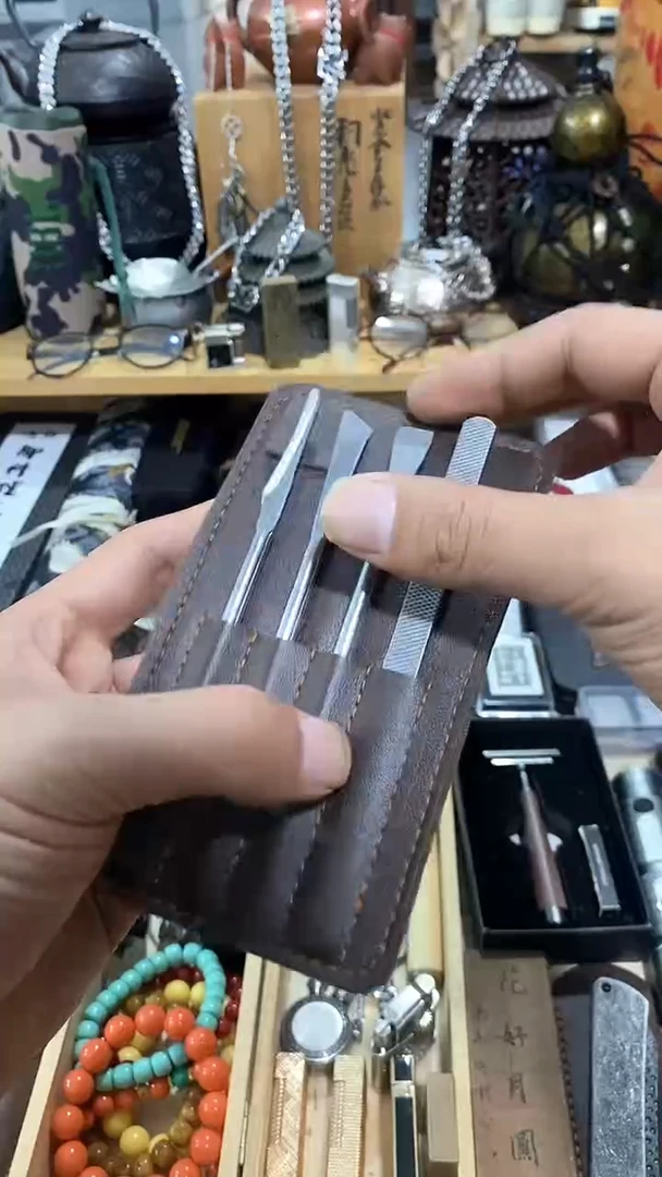 瓷片闪购商品  如图所示