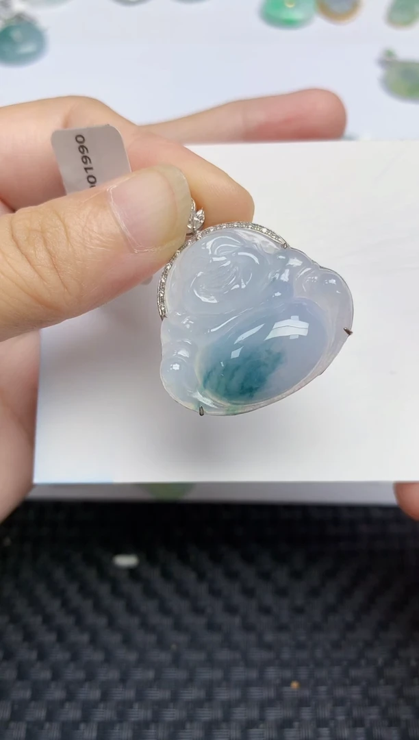 翡翠18K金镶嵌颈饰天然翡翠A货