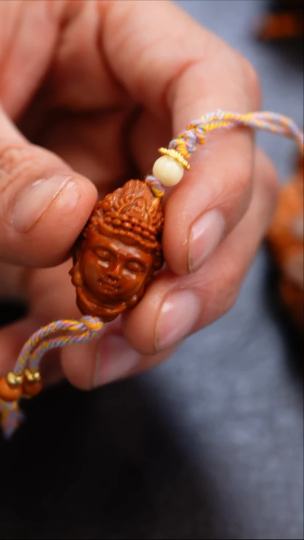 【闪购商品】橄榄核吊坠苏工橄榄核