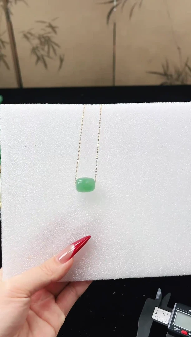 【闪购商品】石英质玉项链未镶嵌天然非洲翠路路通项链