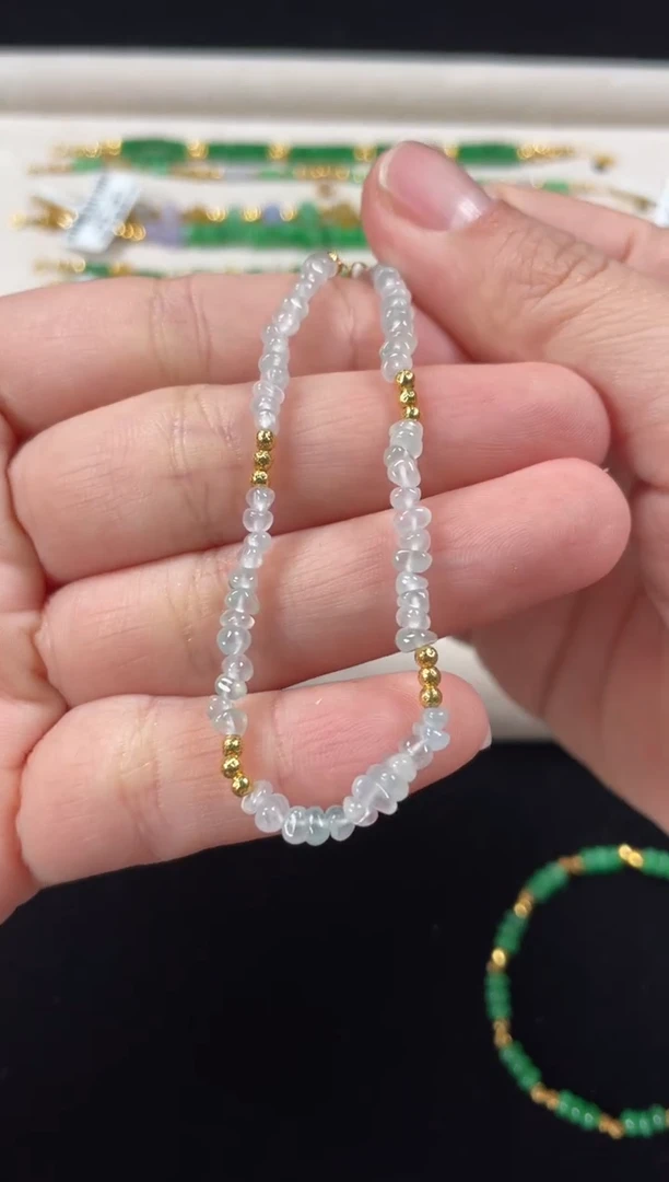 18K金镶嵌手链翡翠一条  P236
