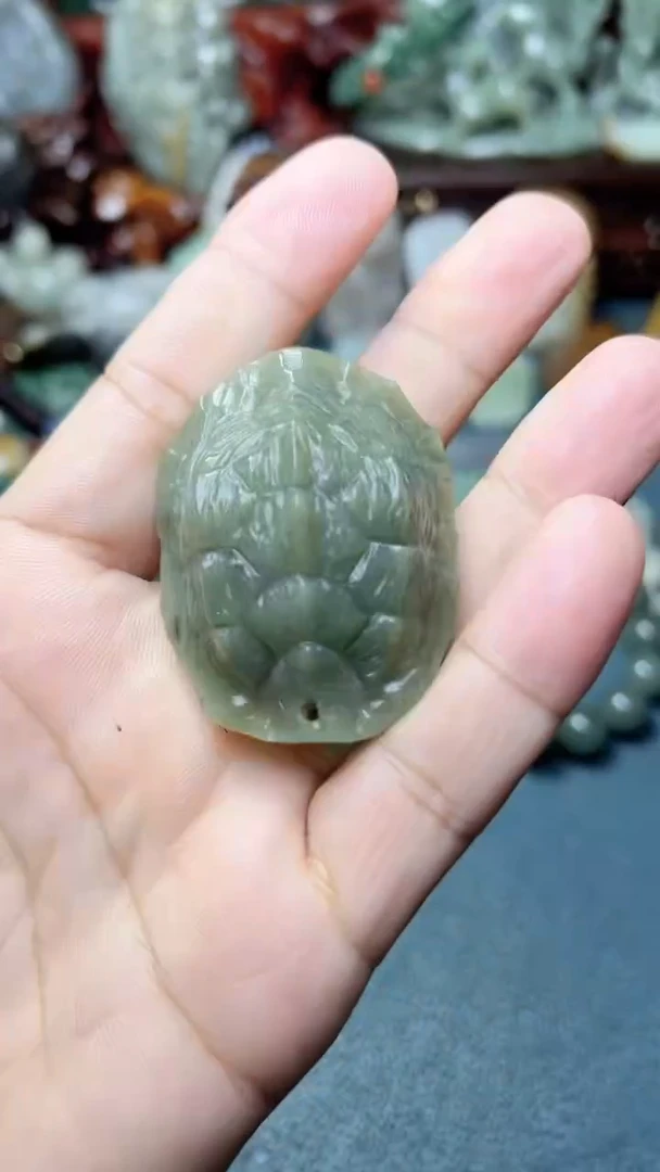 未镶嵌和田玉把件-