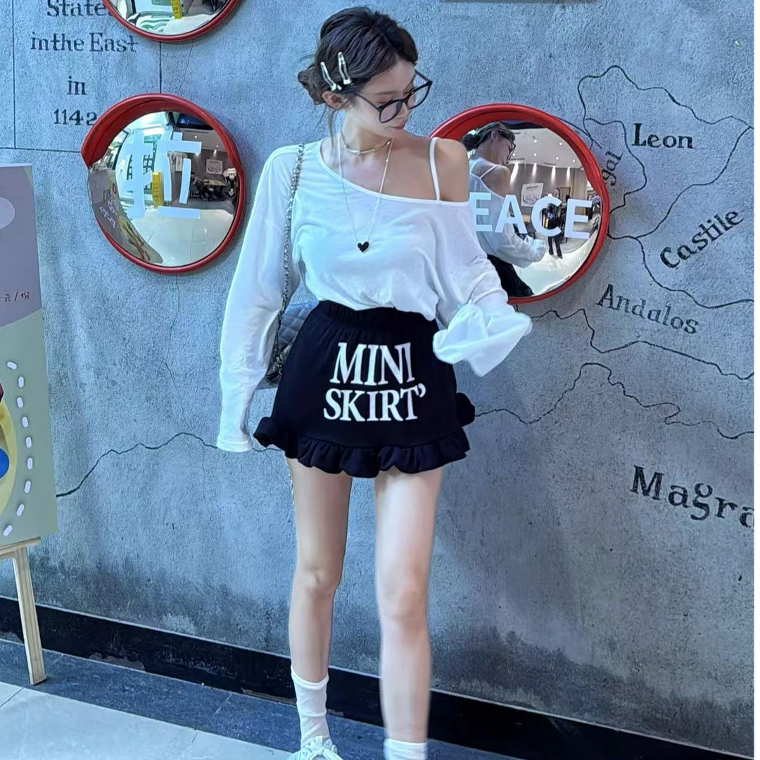 【YKL】夏日特调 白色单肩带防晒上衣/黑色前字母花边半裙