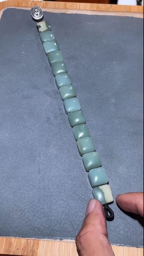 定制和田玉hss   方形款式挂件