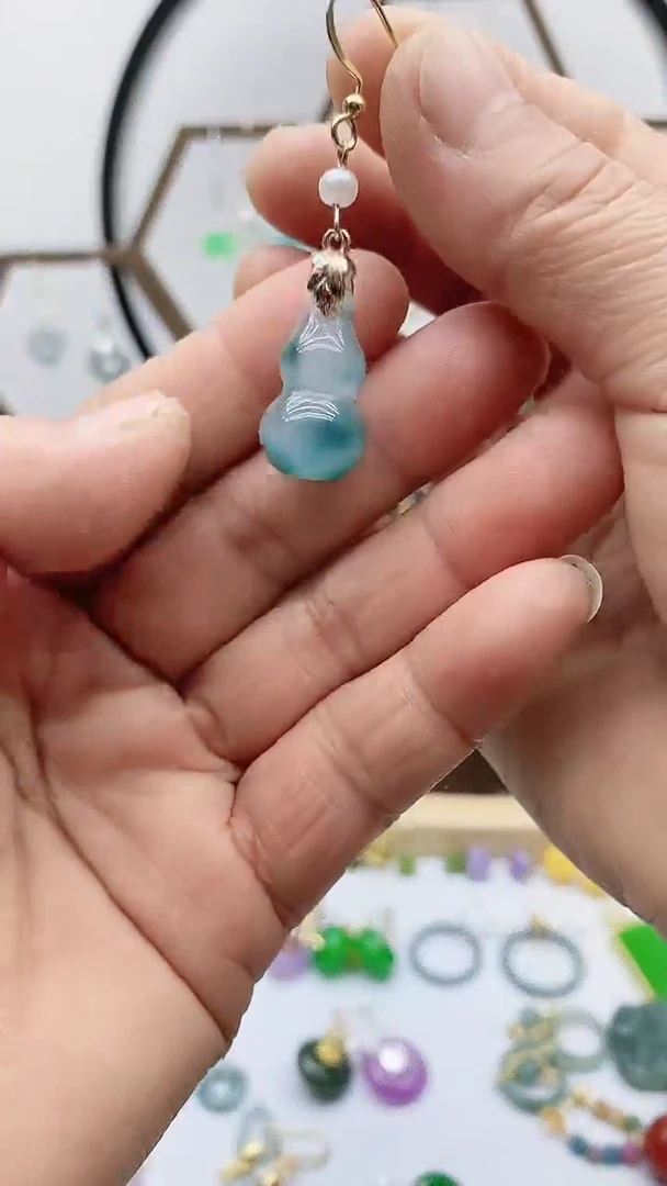 未镶嵌石英质玉（天山翠）耳饰219