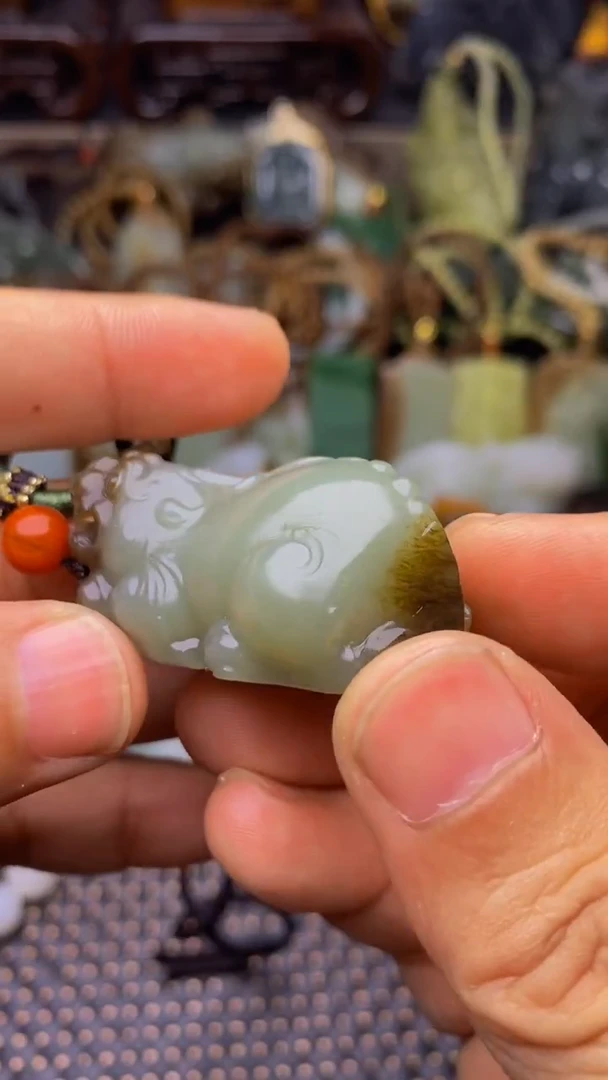 未镶嵌和田玉挂件1