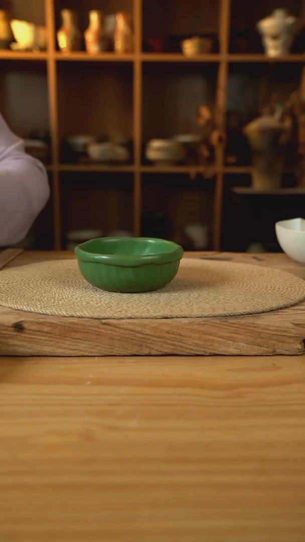 绿色系列的蛋糕米饭碗1个