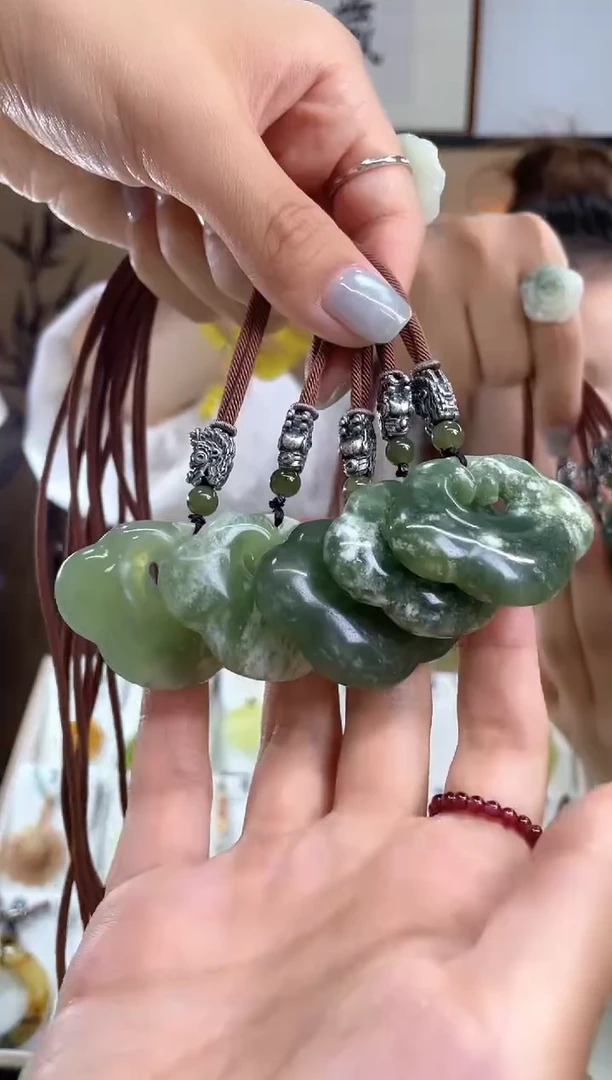 岫玉未镶嵌吊坠多样性发货其中发一