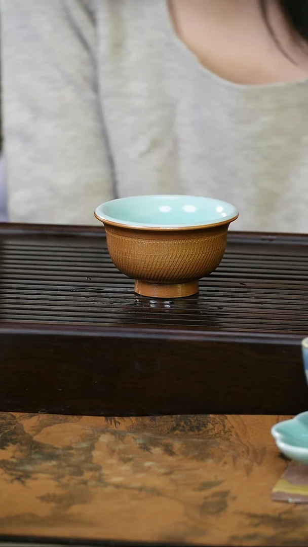 摆件瓷望瓯陶溪川  跳刀粉青釉