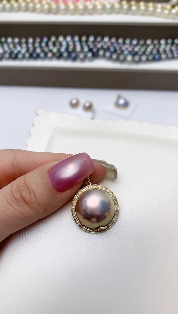 18K金镶嵌颈饰拼合珍珠（马贝珠）A63