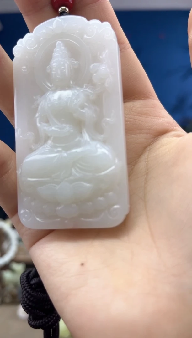 和田玉未镶嵌颈饰1