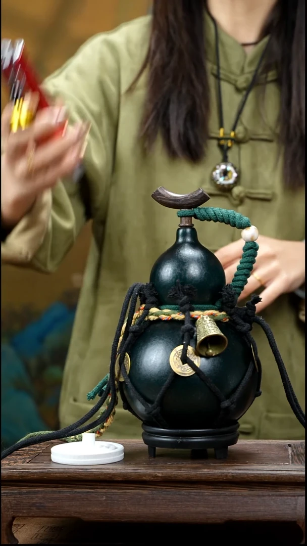 YV058复古网兜款天然酒葫芦（一物一拍）