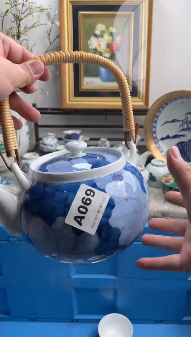 瓷片落**水069-A-